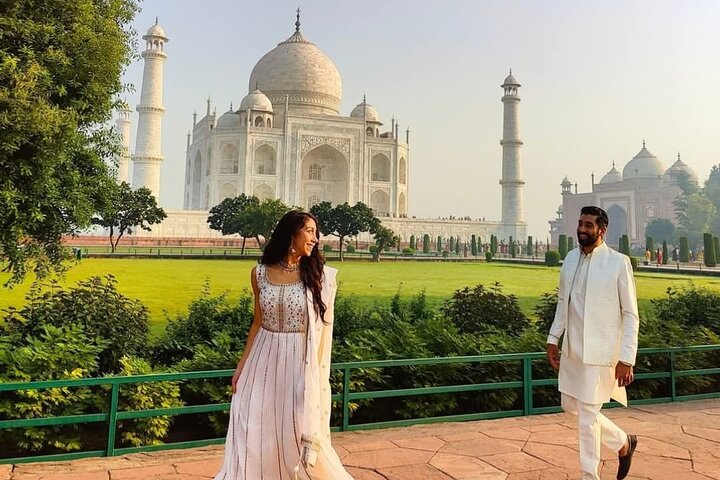 Private guided tour of the Taj Mahal with skip-the-line access, Agra