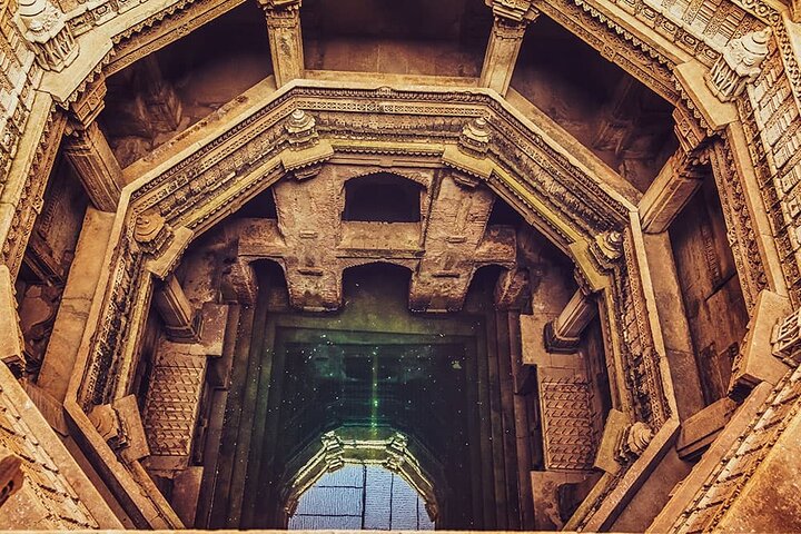 Private tour of the stepwells of Gujarat: Adalaj and Rani ki Vav, Ahmedabad