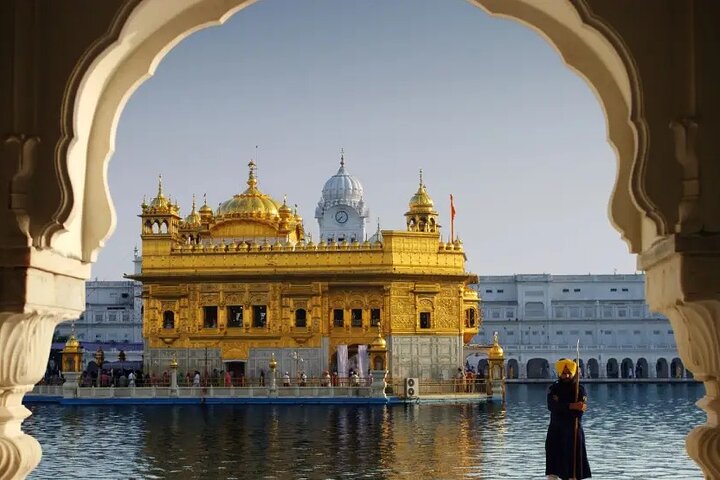 Guided tour of the Golden Temple and Jallianwala Bagh, Amritsar