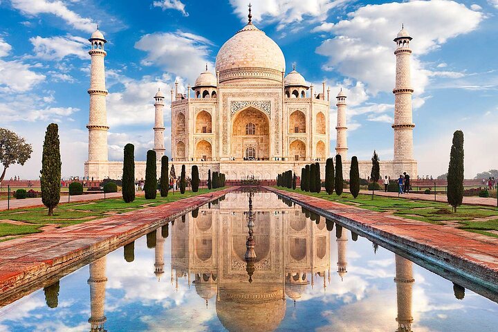 Taj Mahal and Agra Fort tour from Bangalore by flight, Bangalore