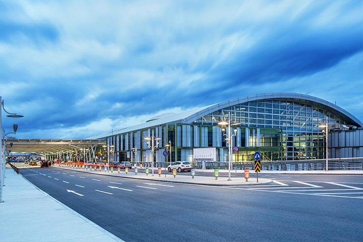 Cesme Hotels to Izmir Airport ADB Transfers, Cesme