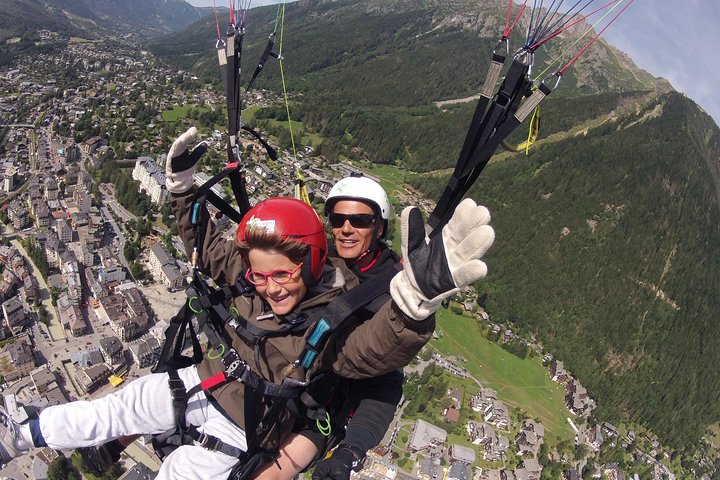 Paragliding Tandem Flight over Chamonix - From Plan de L'Aiguille, Chamonix