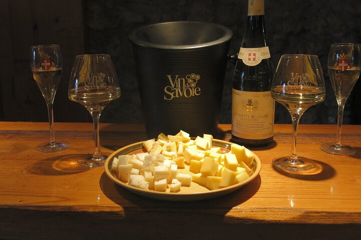 Private tasting of Savoie cheese and wine in Chamonix — Food & drink things to do in Chamonix