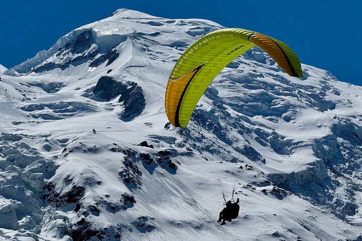 Tandem Paragliding Flight to Chamonix Facing Mont Blanc — Kids-friendly things to do in Chamonix