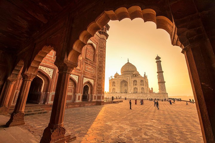 Same day Taj Mahal tour by private car from Bangalore, Chandigarh