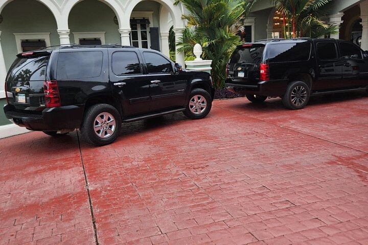 Exclusive Airport Transfers (up to 4 persons) One-Way, Cruz Bay