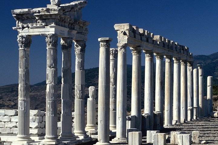 Private Transfers İzmir City or Adnan Menderes Apt to/from Pergamon Antic City, Dikili