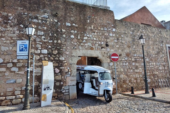 Faro City Tour on Electric Tuk tuks, Faro