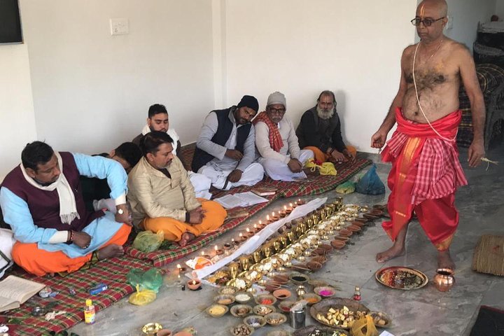 Pinddaan rituals and temple visits in Gaya