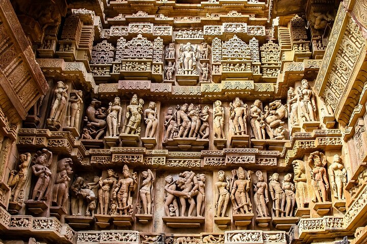 Five-day tour to Khajuraho, Orchha, Gwalior and Jhansi from Delhi, Gwalior