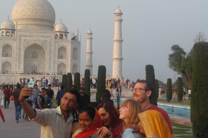 Gwalior to Agra private day trip, Gwalior