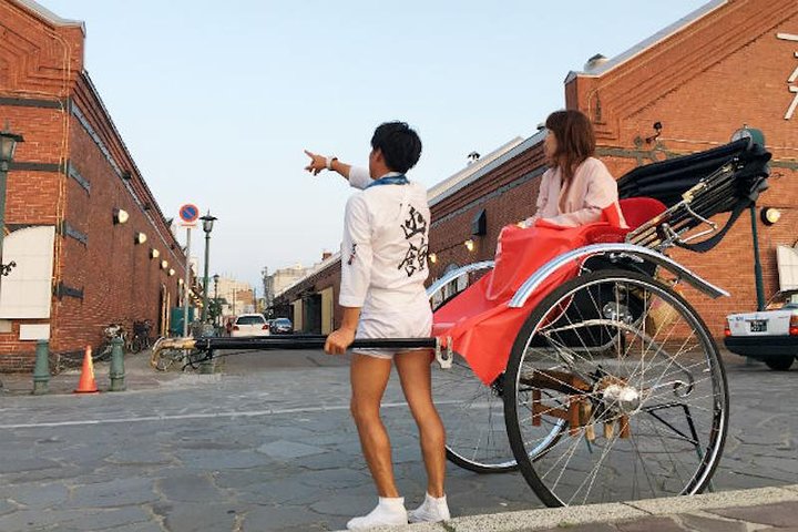 Enjoy a rickshaw tour with a local guide and the sunset, Hakodate