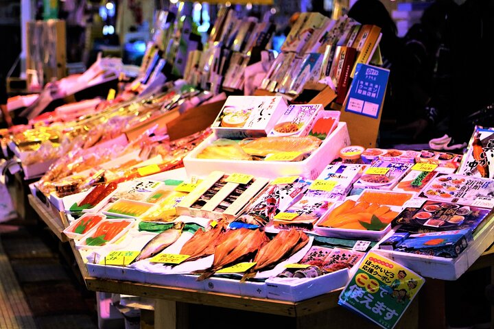 Hakodate: Morning Market Tour with Seafood Tasting Options — Food & drink things to do in Hakodate
