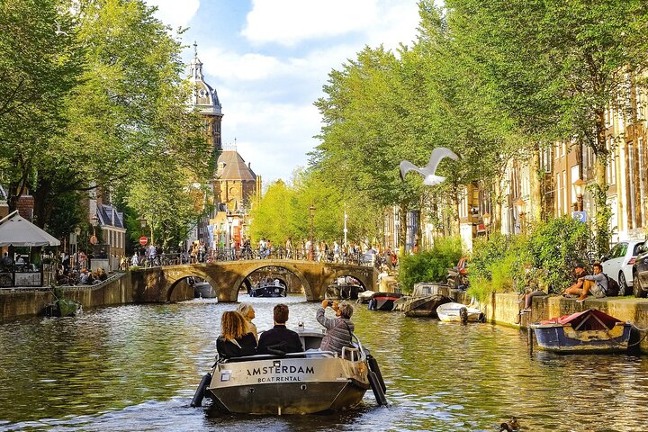 Private Transfer From Hannover To Amsterdam, Stop in Munster — Adventure things to do in Hannover