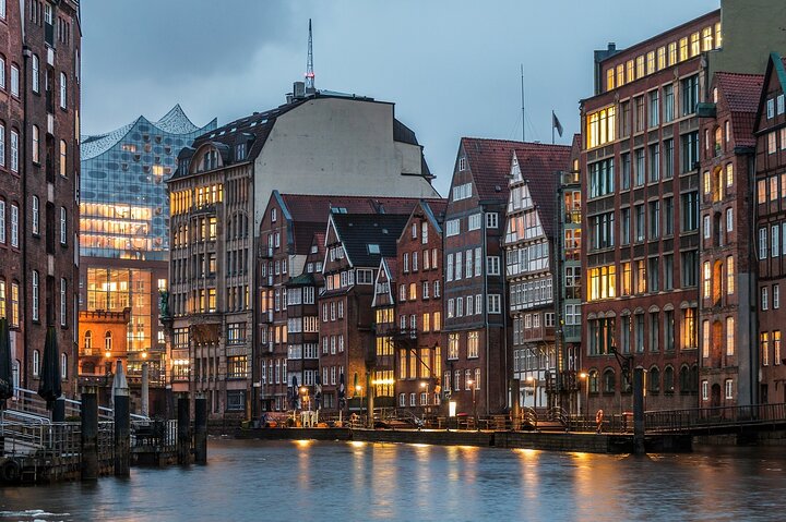 Private Transfer From Hannover to Hamburg, English Speaking Driver, Hannover