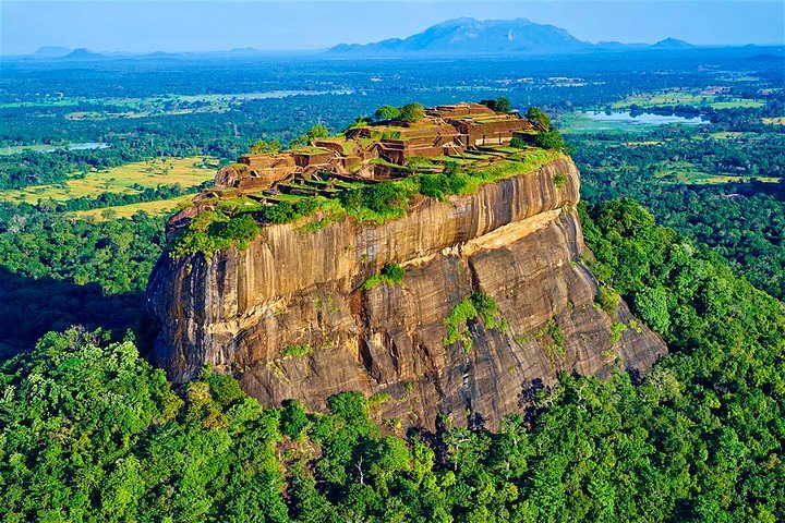 Two-day private tour of Sigiriya, Dambulla and Kandy, Talpe
