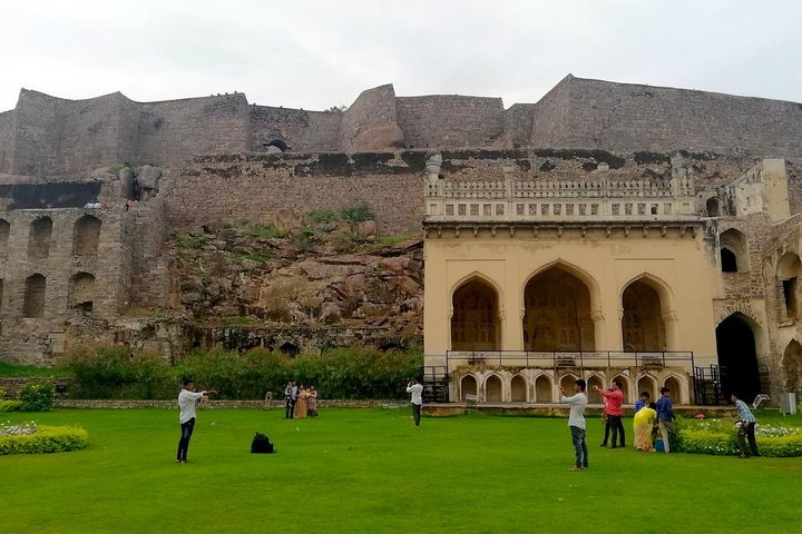 Half-day tour of Golkonda Fort and Qutub Shahi Tombs from Hyderabad, Hyderabad