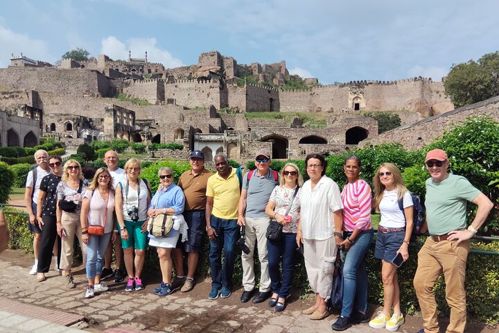 Private guided tour of Golconda Fort and Qutub Shahi Tombs, Hyderabad