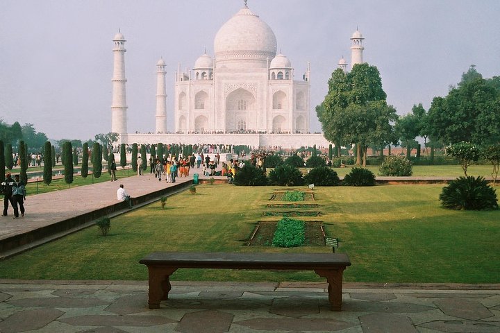 Taj Mahal sunrise and overnight tour from Hyderabad by flight, Hyderabad
