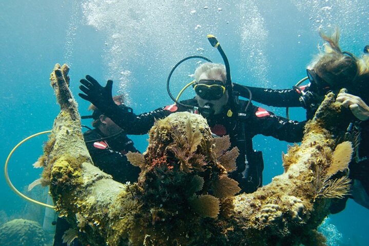 Half Day Christ of the abyss tour with Snorkel Equipments, Islamorada