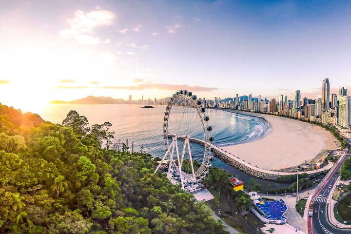 Transfer from Bombinhas to Balneário Camboriú, Itajai