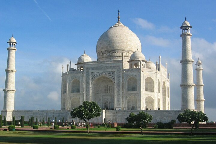 Overnight tour to Taj Mahal and Agra Fort from Delhi, Jabalpur