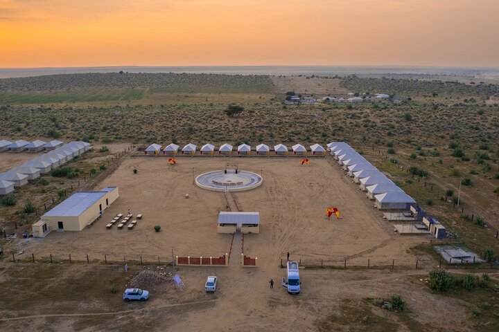 Luxury desert camp stay in Jaisalmer with cultural show and dinner, Jaisalmer