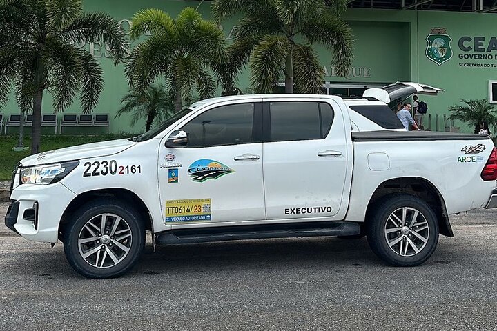 Private 4x4 transfer from Jeri Airport to The Villa or Jeri/JJJD, Jericoacoara