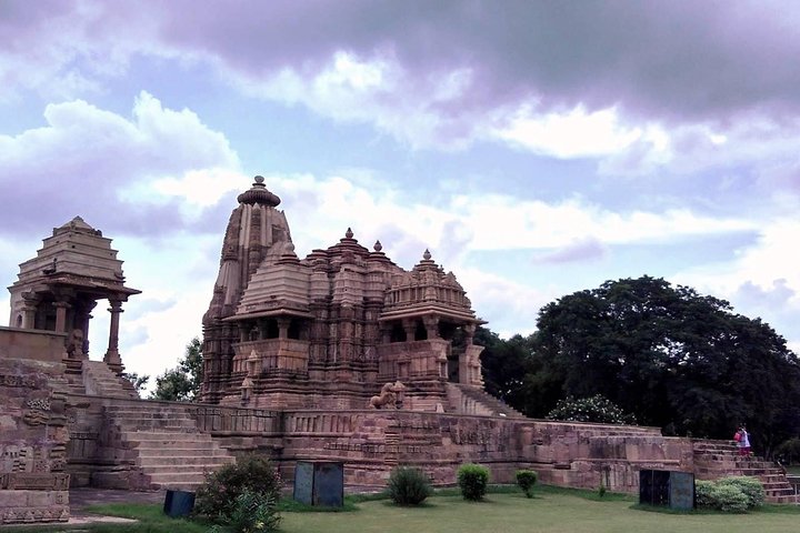 Private guided temple tour of Khajuraho with hotel pickup, Khajuraho