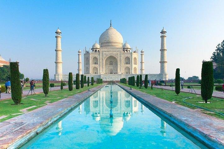 Same day Taj Mahal night tour from Delhi by car, Khajuraho