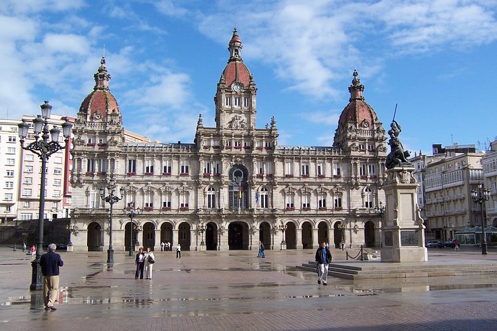 Private four-hour tour of A Coruña with hotel or cruise port pickup