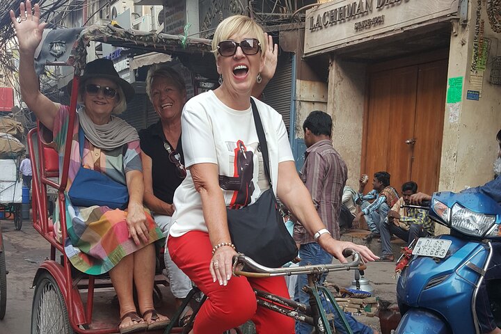 Rickshaw tour of Madurai's landmarks and markets