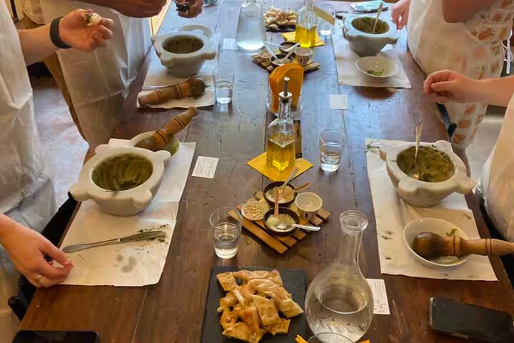 Cinque Terre: Pesto Class with Focaccia Tasting in Manarola, Manarola