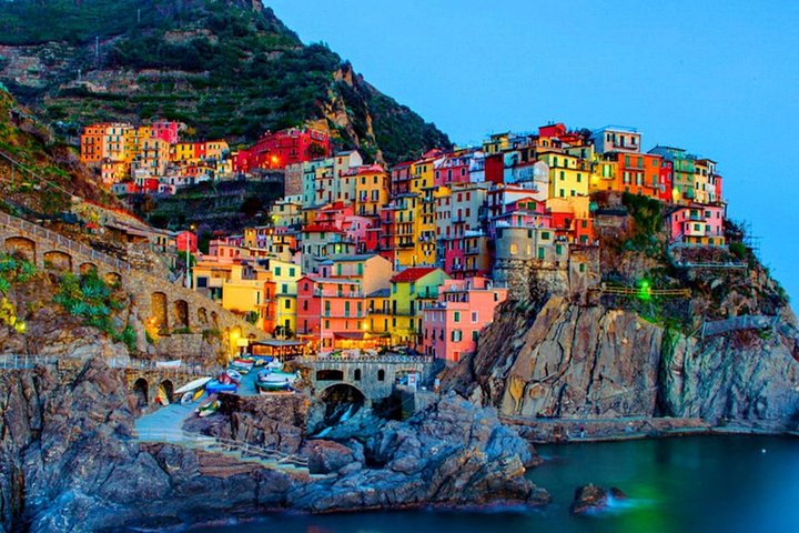 Cinque Terre Sunset Tour by Boat — Nature & wildlife things to do in Manarola
