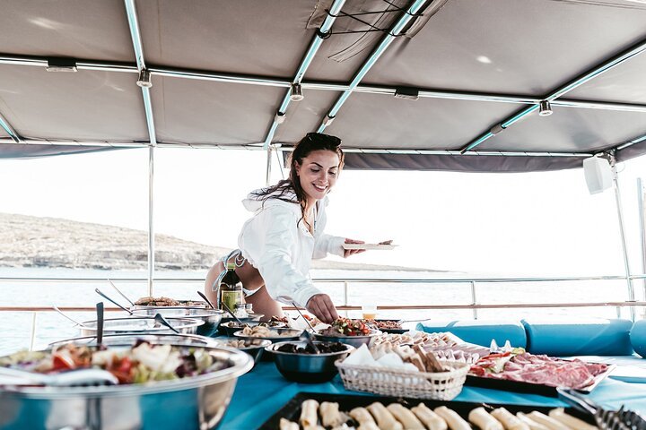 Round Malta Cruise Including Blue Lagoon With Lunch & Drinks — Water & beach things to do in Mgarr