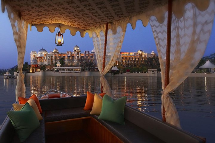 Private transfer from Mount Abu to Udaipur by AC vehicle, Mount Abu