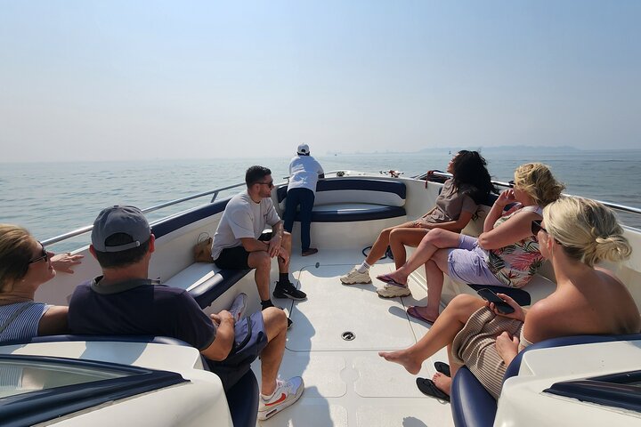 Elephanta Caves visit by premium speedboat