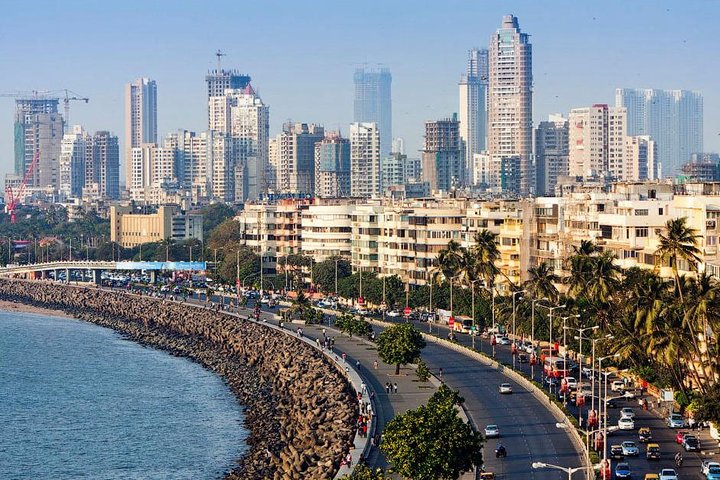 Private Mumbai shore excursion by air-conditioned vehicle