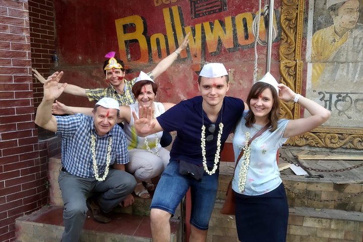 Mumbai city and Bollywood studio tour by private car