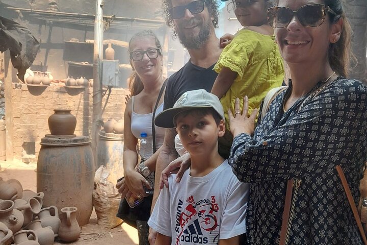Private full-day Mumbai sightseeing tour with guide and car