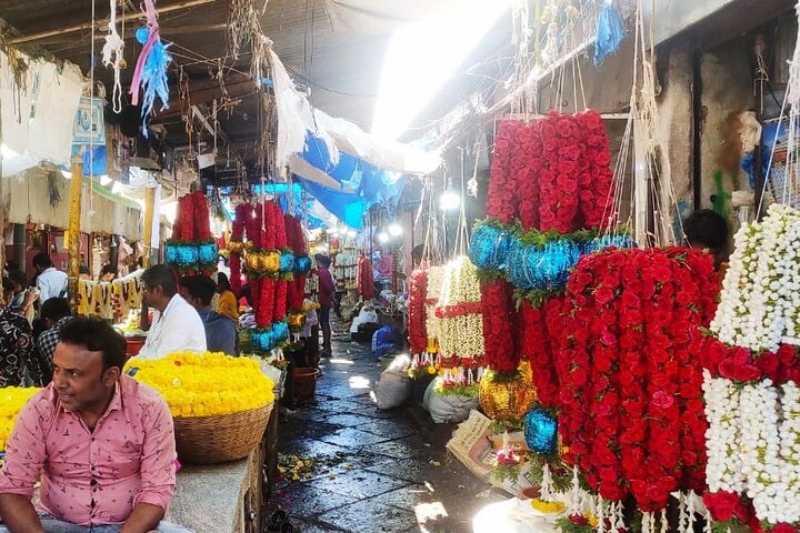 Mysore bazaar walk with St. Philomena's Church visit, Mysore