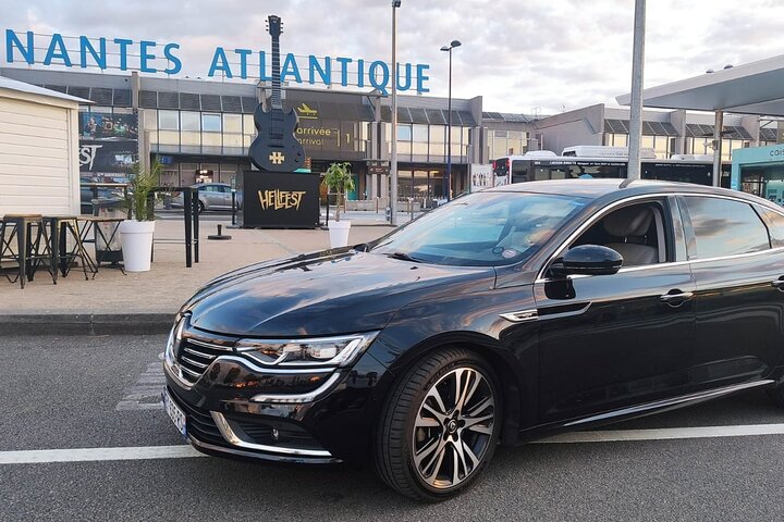 Private Transfer from Airports to Nantes, Nantes