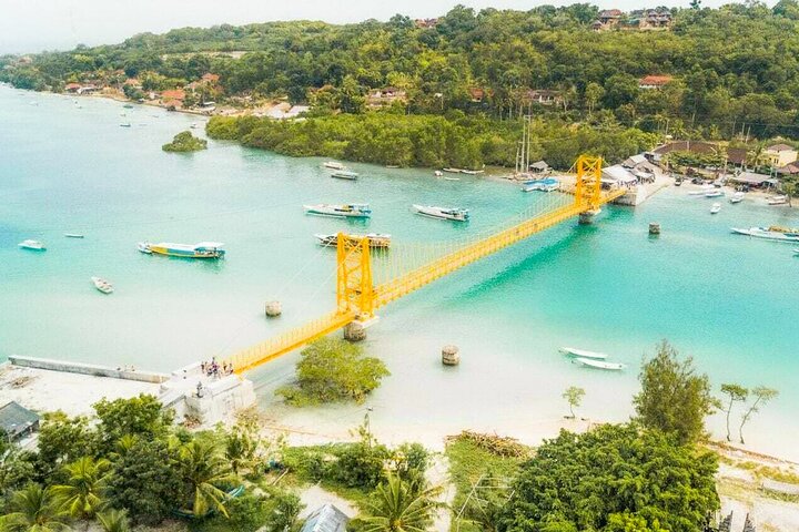 Lembongan and Ceningan Island Tour — Nature & wildlife things to do in Nusa Lembongan