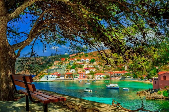 Kefalonia Highlights - Bus & Cruise, Assos & Lunch in Fiscardo — Water & beach things to do in Patmos