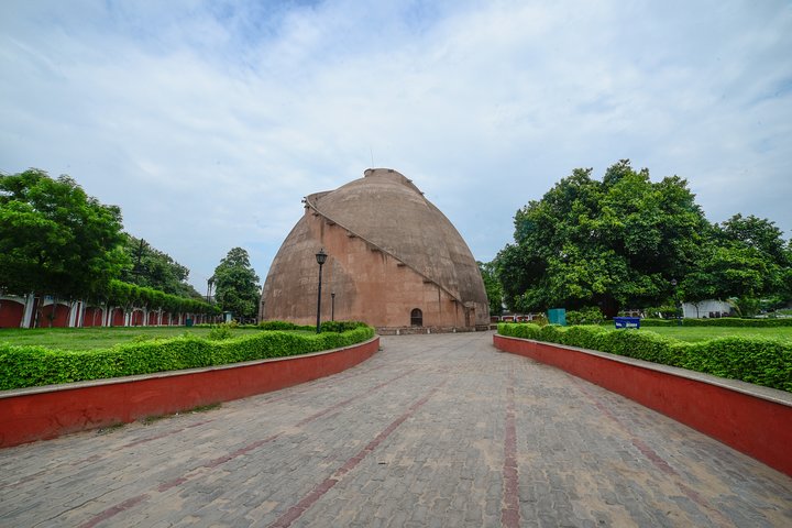 Romantic tour of Patna's historic sites, Patna