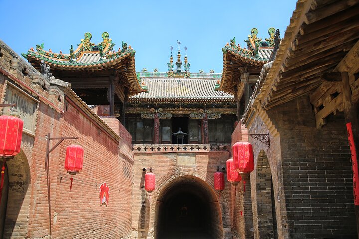 Pingyao Day Tour: Wang Family Mansion and Zhangbi Ancient Castle — Kids-friendly things to do in Pingyao