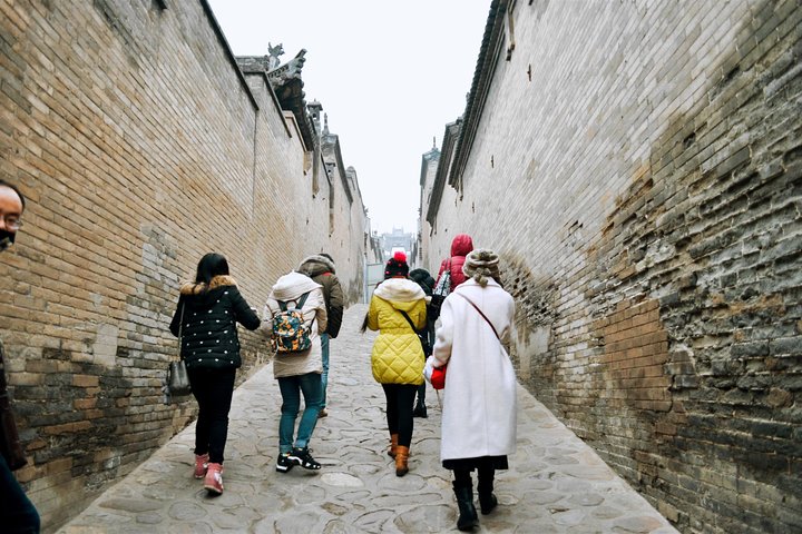 Private Tour: Wang's Family Compound and Shuanglin Temple From Pingyao — Kids-friendly things to do in Pingyao