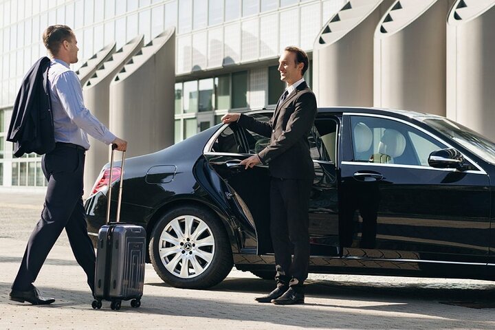 RMF: Luxury Airport Transfer Services With Meeting And Greetings — Luxury & private things to do in Port Ghalib