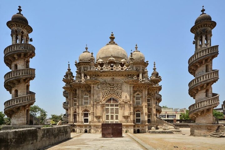 Day trip from Rajkot to Gondal, Junagadh, and Girnar Hill, Rajkot