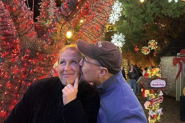 Holiday scavenger hunt in Rochester, Rochester